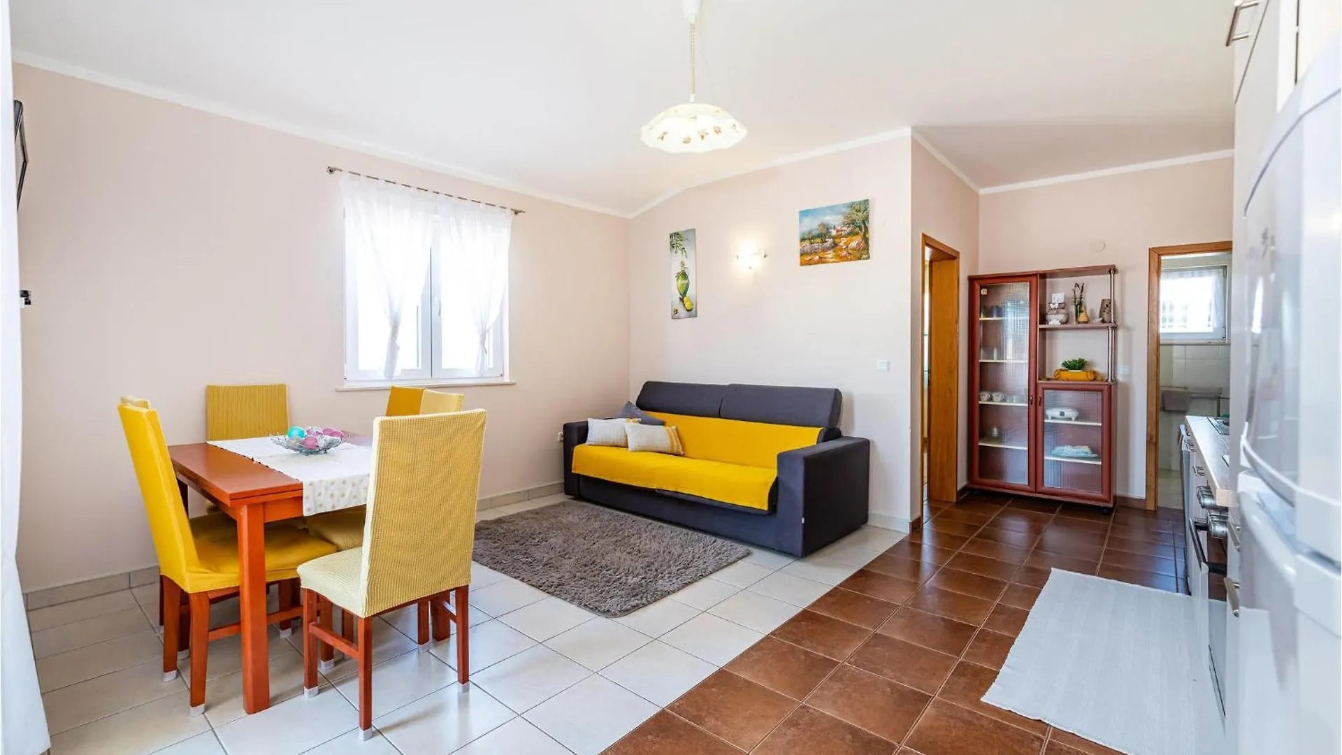 1 Bedroom Nice Apartment In Razanac