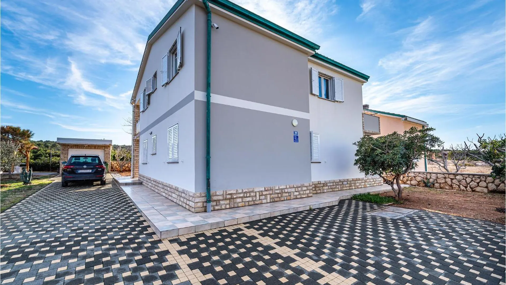 1 Bedroom Nice Apartment In Razanac